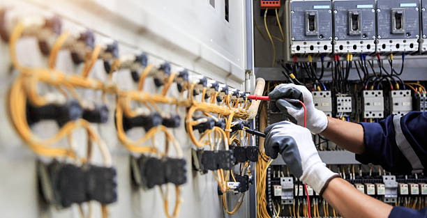 Professional Electrician technician working in York, AL